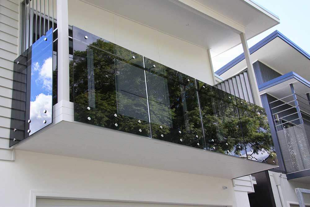 glass balustrade standoff fittings
