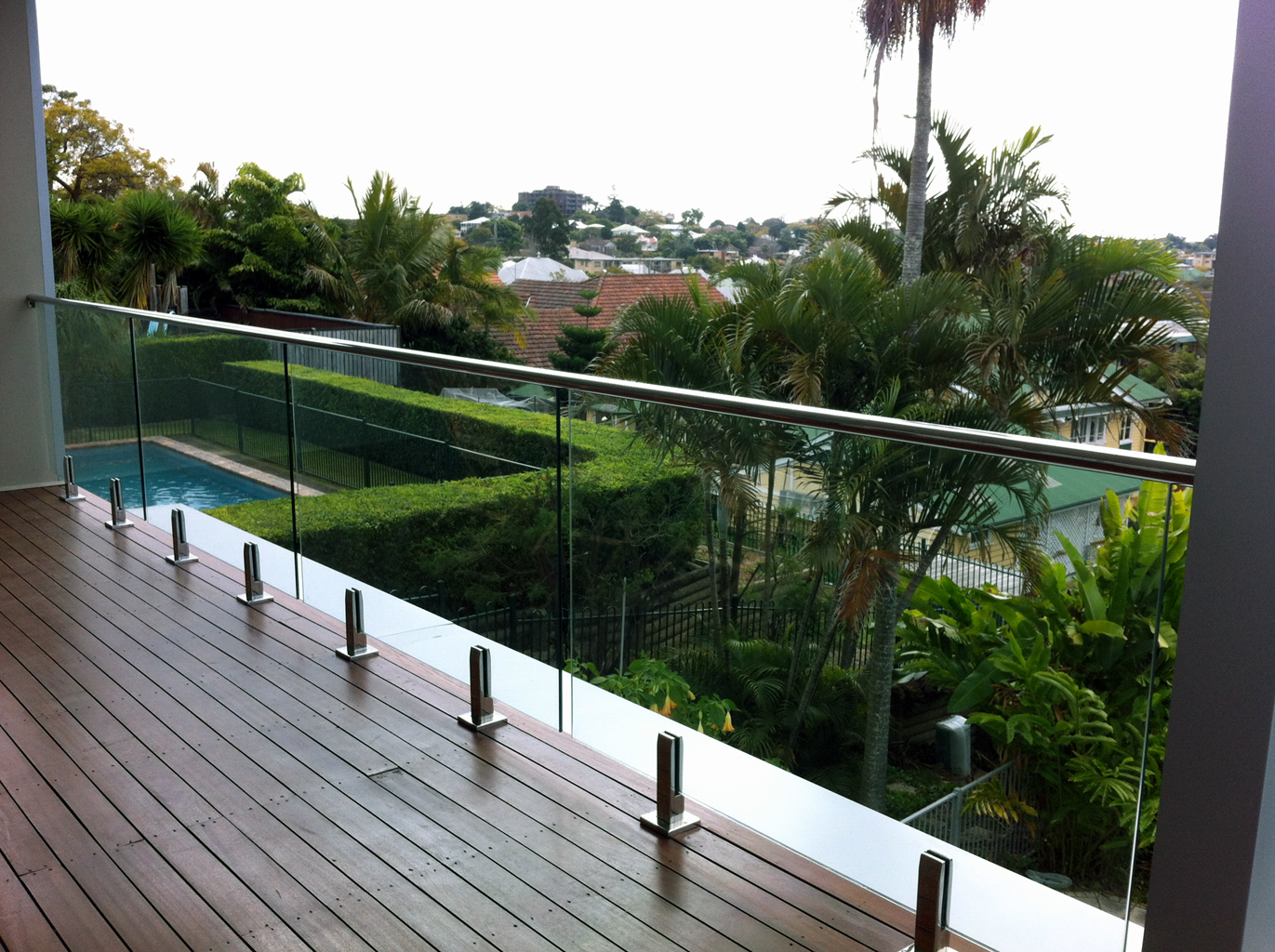 Stainless steel spigot  deck glass railing