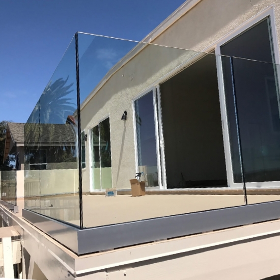 U channel balcony tempered glass railing system
